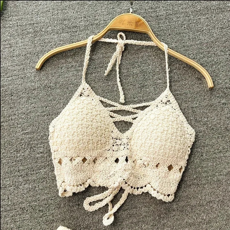 2026 Crop Tops Retro Wild Hollow Perspective Tassel Sexy Spaghetti Strap Tanke Top Women Built In Bra New Back Lace Halter Neck.